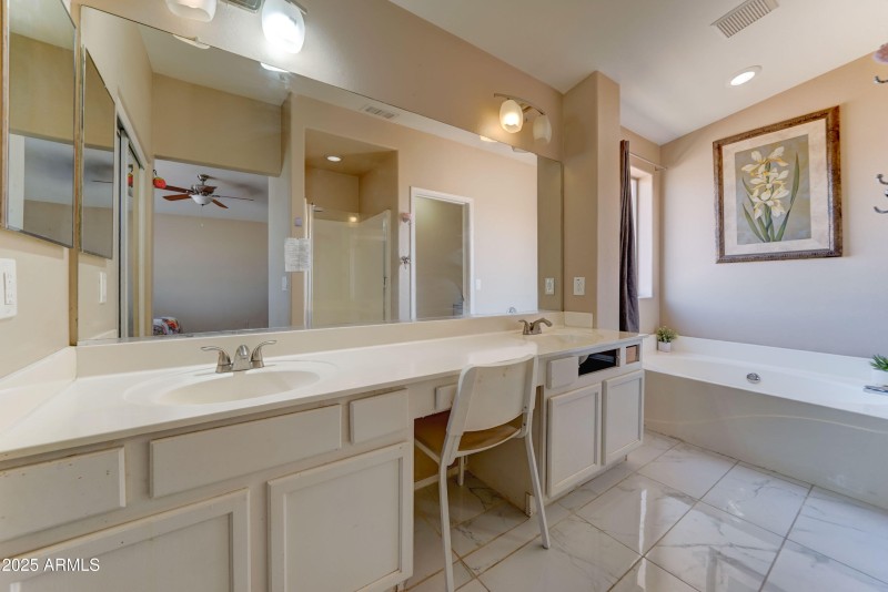 5509 S. 51st Dr.-17