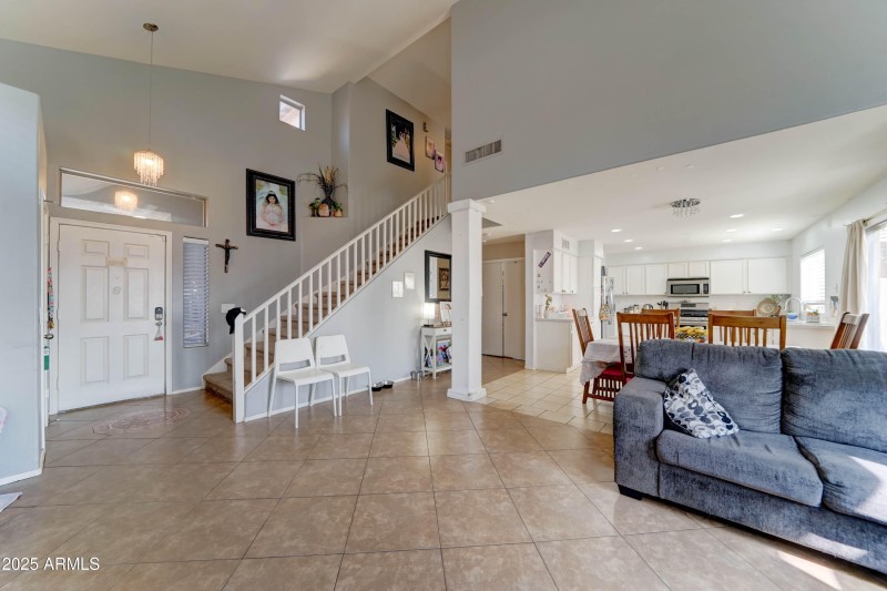 5509 S. 51st Dr.-10
