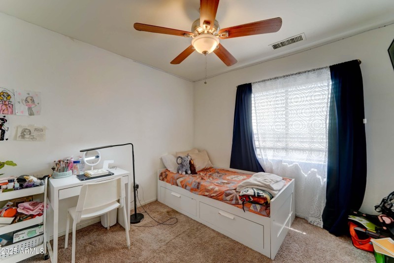 5509 S. 51st Dr.-22