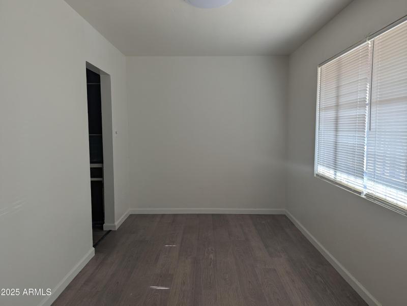 PXL_20250811_235912957