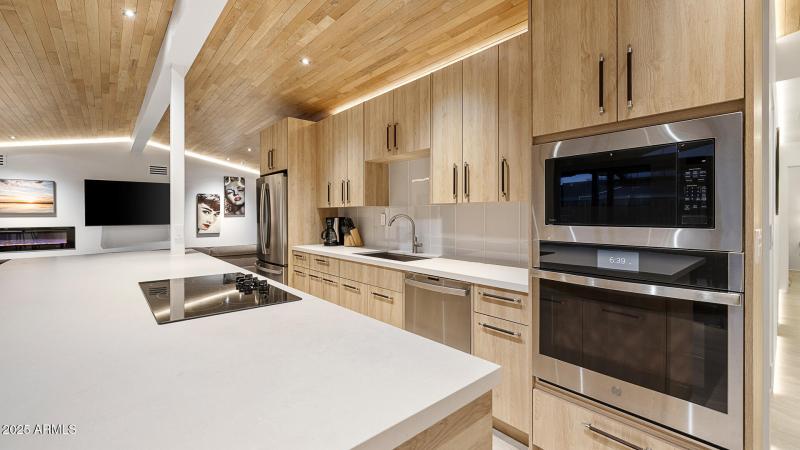 Modern-Old-Town-Scottsdale-3-10