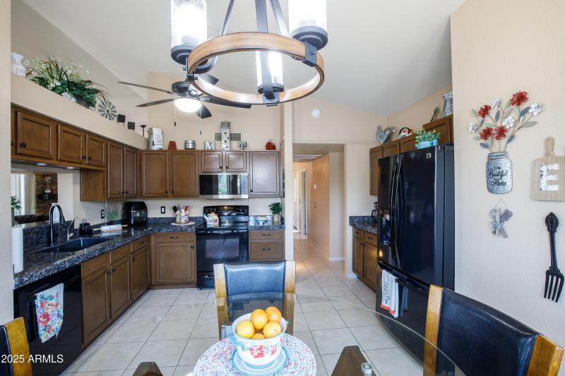 1542 E Palm Beach Dr-15