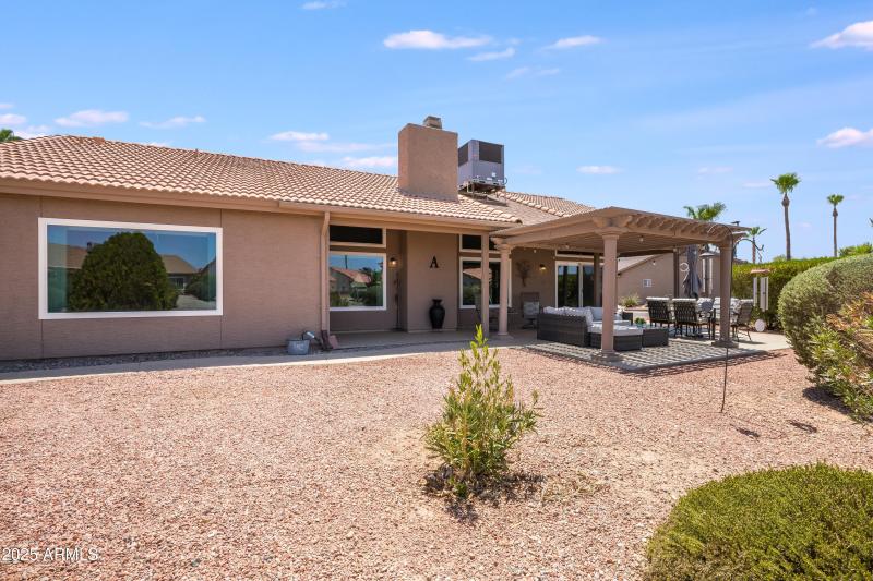 1542 E Palm Beach Dr-35