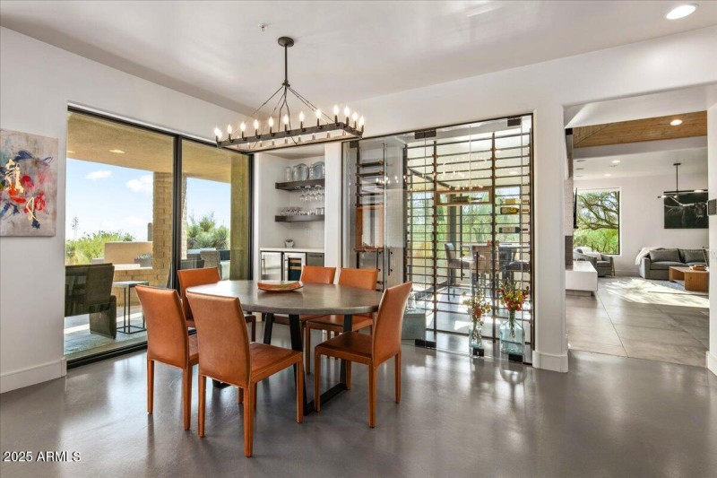 18-Dining Room