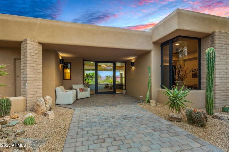 08-Front Entry Way