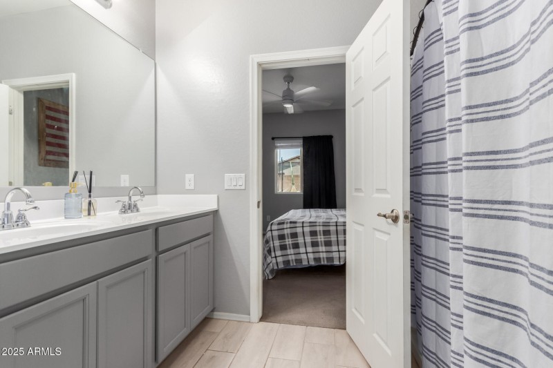 334 W KONA DR