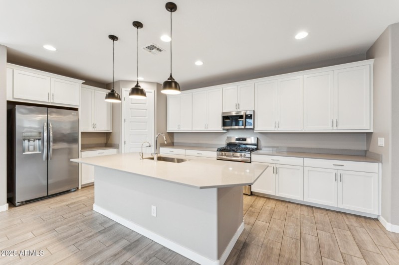 004-kitchen