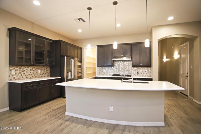 1954 E GERONIMO Street