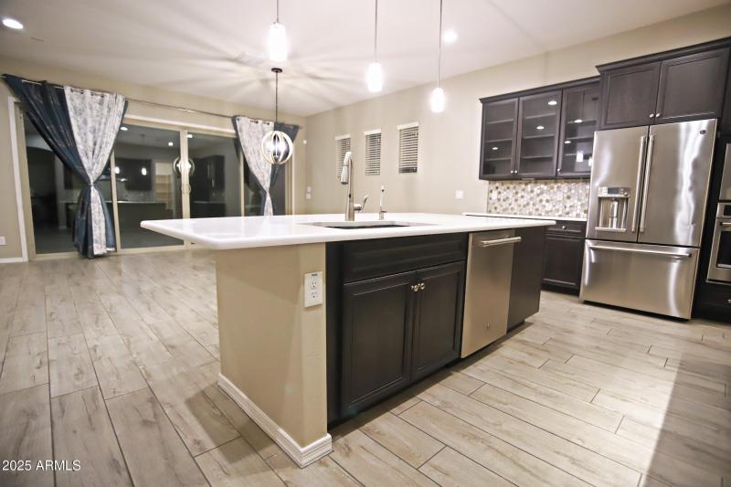 1954 E GERONIMO Street