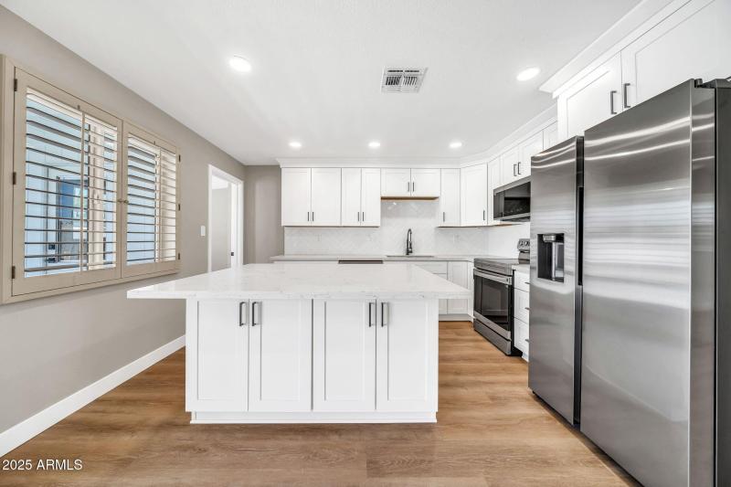 1214 E Butler Dr-17