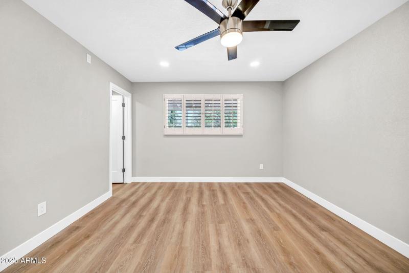 1214 E Butler Dr-20