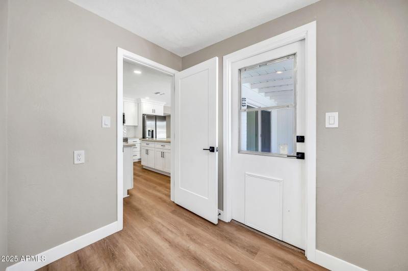 1214 E Butler Dr-28