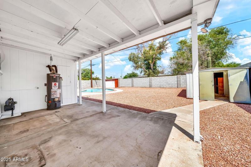 1214 E Butler Dr-38