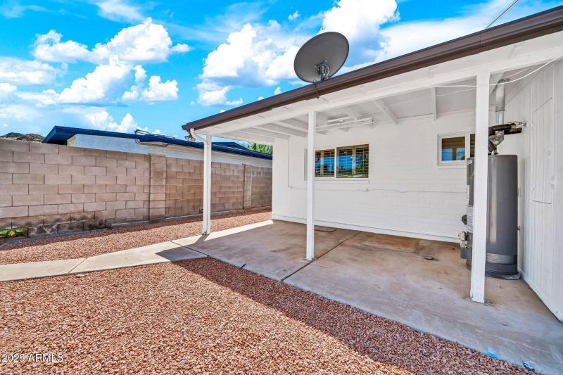 1214 E Butler Dr-40