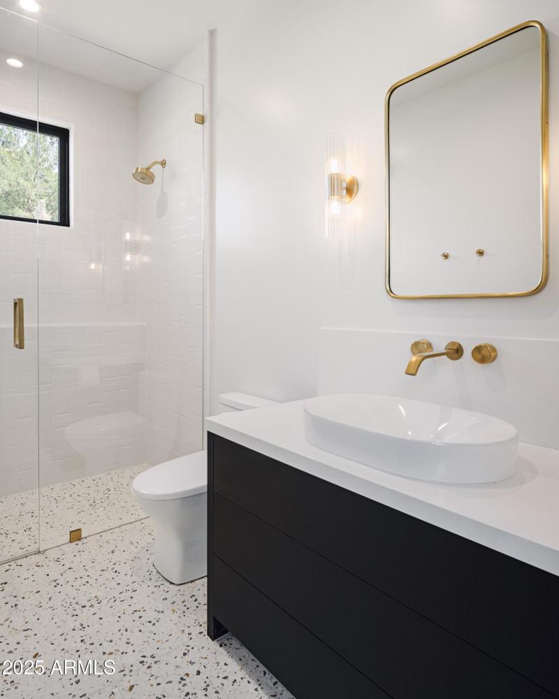 JR26 DesignTANK RTB 45th - 9109-RE-WEB