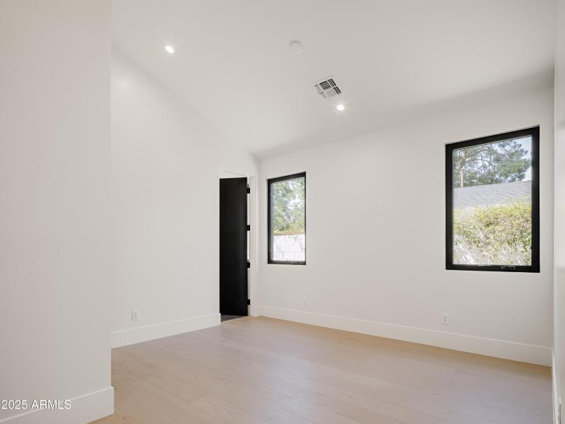 JR26 DesignTANK RTB 45th - 9113-RE-WEB