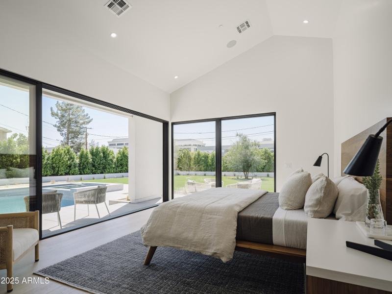 JR26 DesignTANK RTB 45th - 9121-RE-WEB