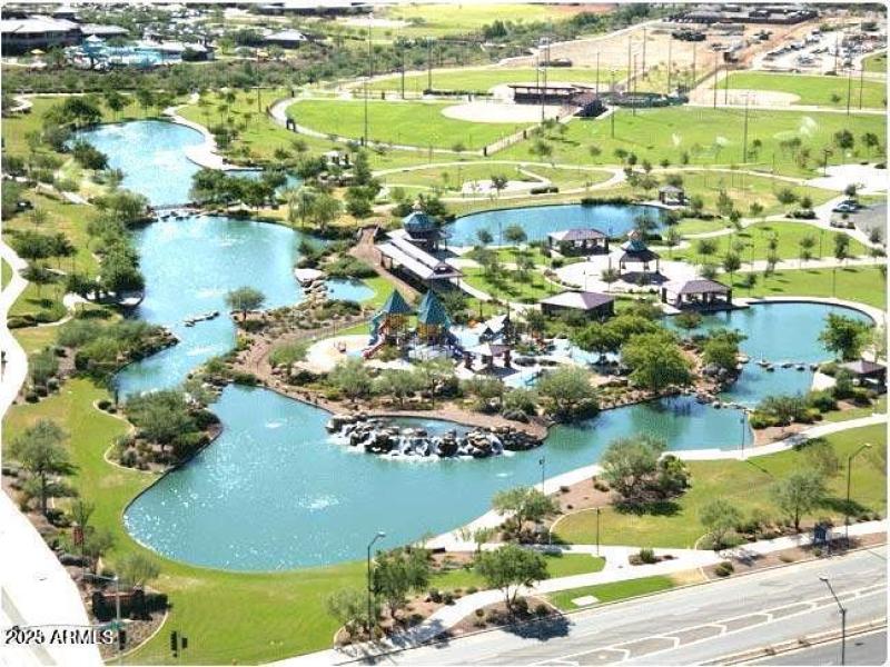 Community Park & Ponds