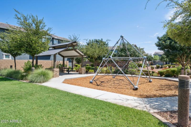 40-web-or-mls-4490-s-montana-dr