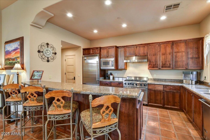 21-Kitchen