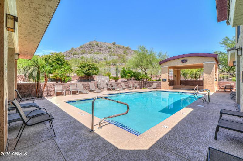 9820 N CENTRAL Avenue, 212