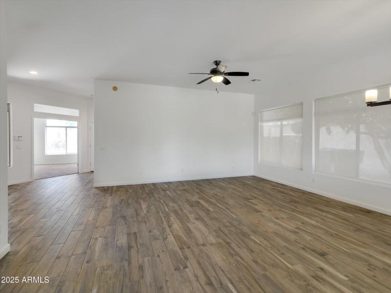 17-3906 E Carson Road-17