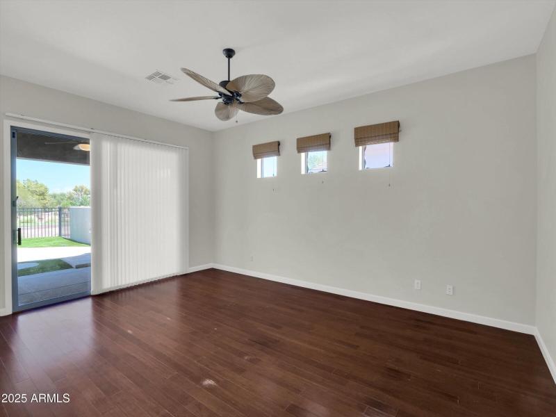 29-3906 E Carson Road-29