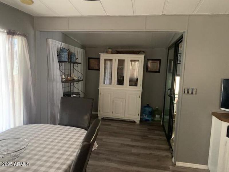 breakfast extra storage