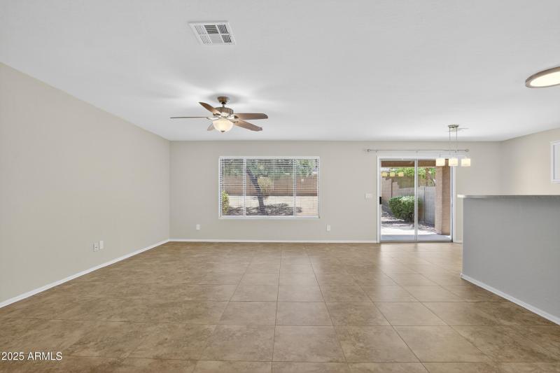 20_027_046_a4m_smcqn