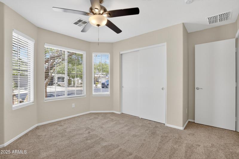 37_042_095_a4m_smcqn