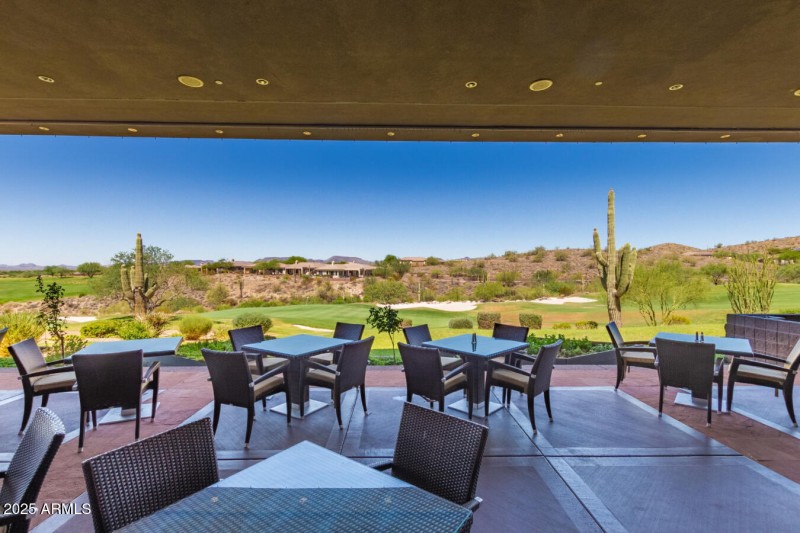 Persimmon Outdoor Dining