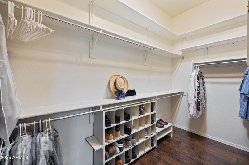 079-Primary Closet