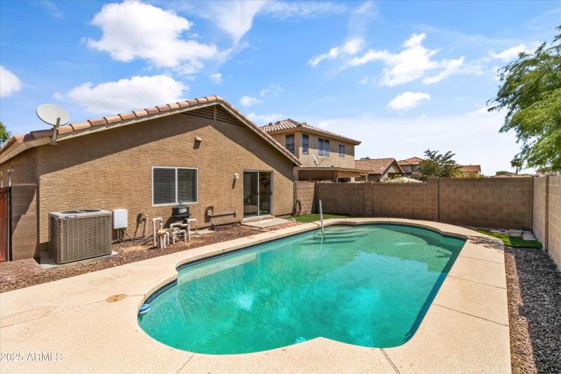 11921 W Bloomfield Pool