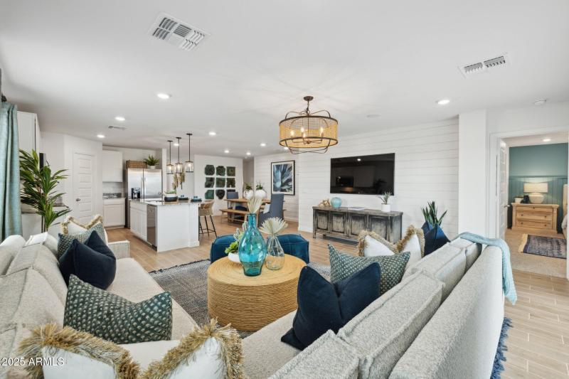 8-web-or-mls-26034-w-lynne-ln-lot-7