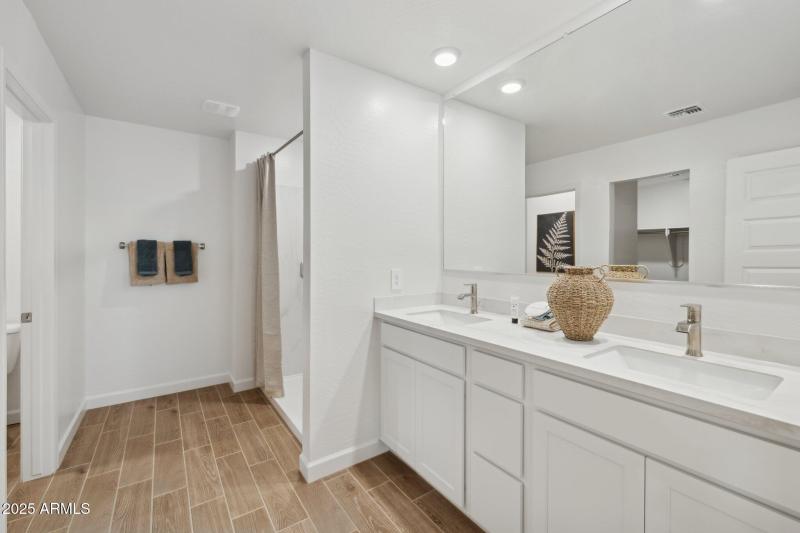 22-web-or-mls-26034-w-lynne-ln-lot-7