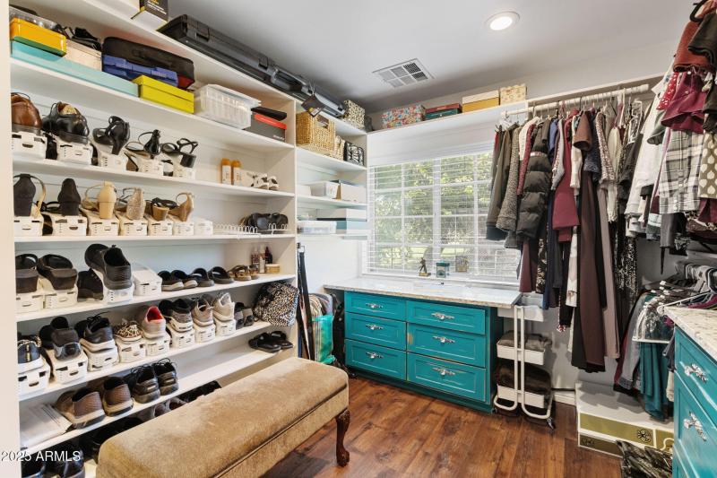 Costum Master Bedroom Closet