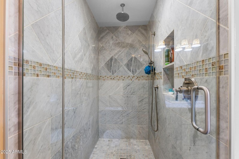Large Shower in Master bathroom