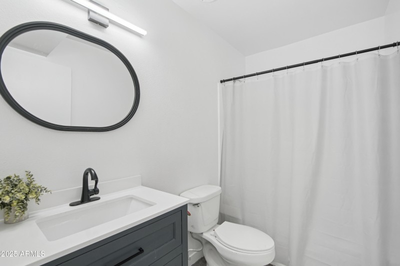 Guest Bathroom Upstairs