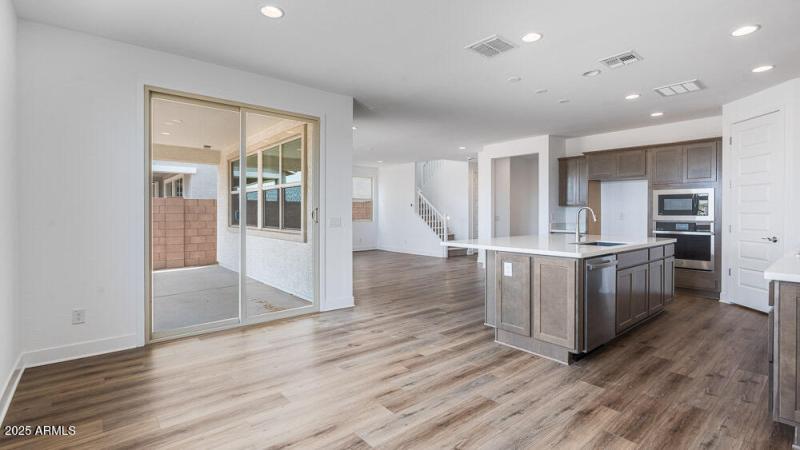 hj-az-phoenix-combs-ranch-discovery-sien