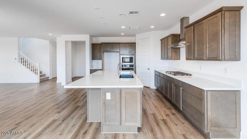 hj-az-phoenix-combs-ranch-discovery-sien