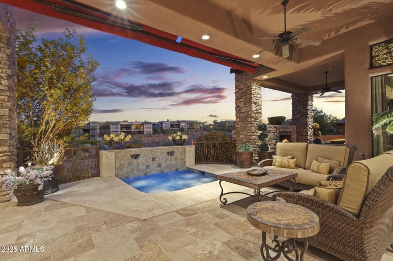 011_Outdoor Living III Twilight