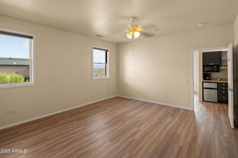 In-Law Suite/2nd Primary Bedroom