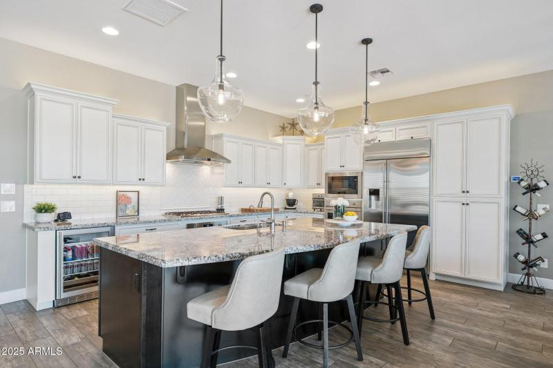 11-web-or-mls-17608-e-desert-vista-trail