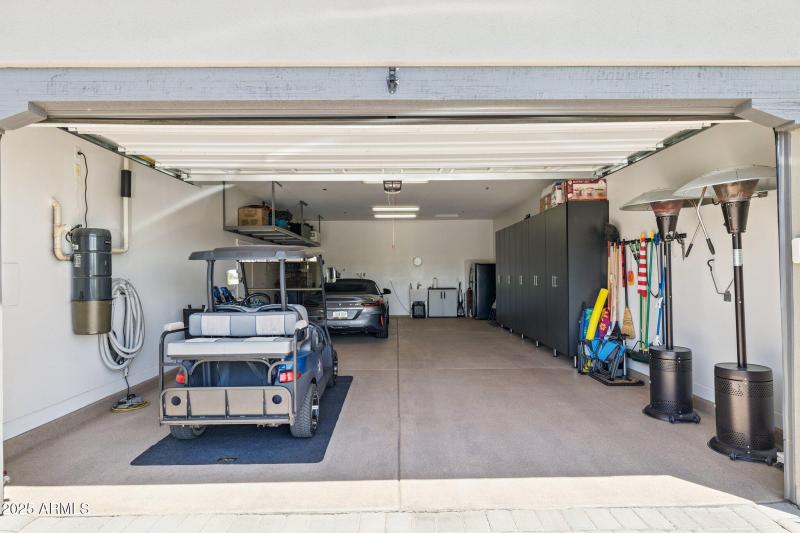 38-web-or-mls-17608-e-desert-vista-trail