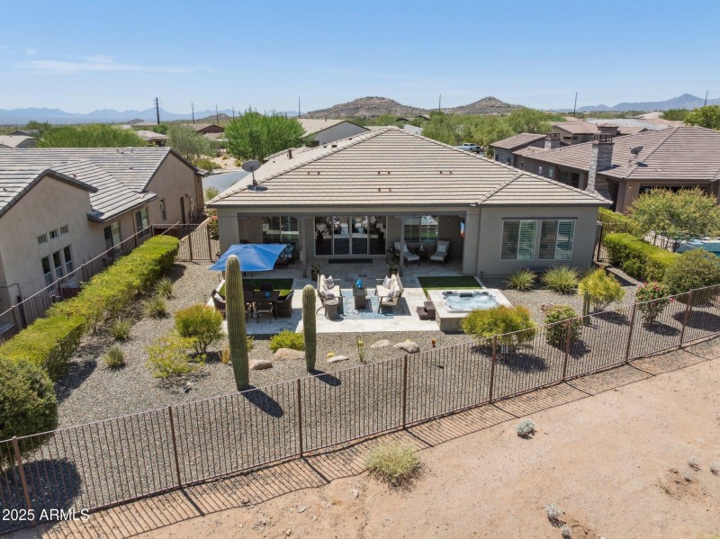 49-web-or-mls-17608-e-desert-vista-trail