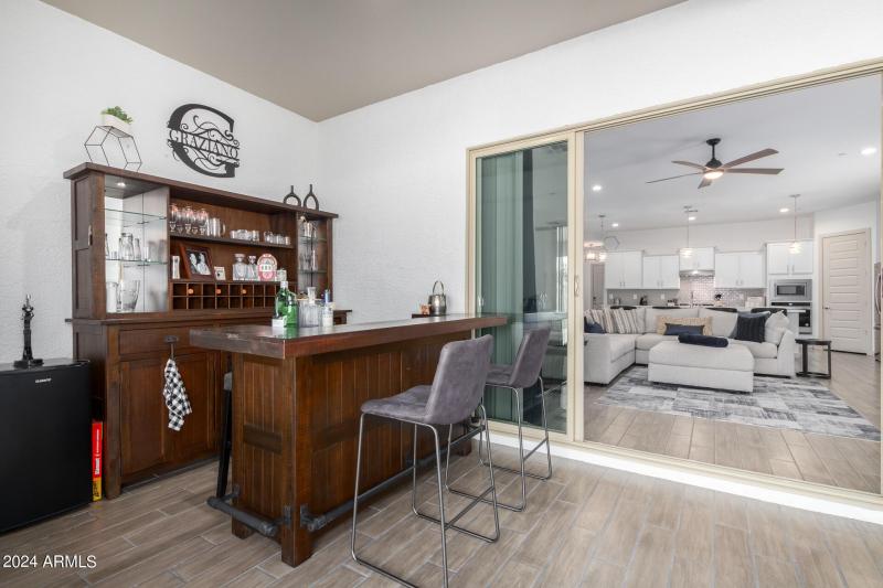 0027-26 - Gladstone Hl Pl