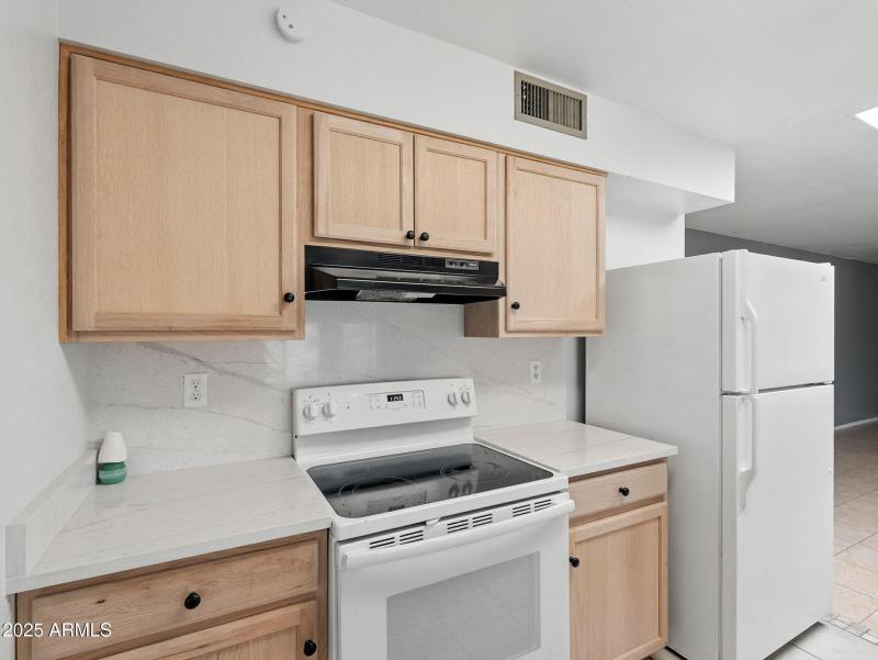 9-web-or-mls-Cedar-9