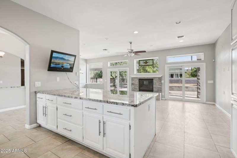 Kitchen/Living Room