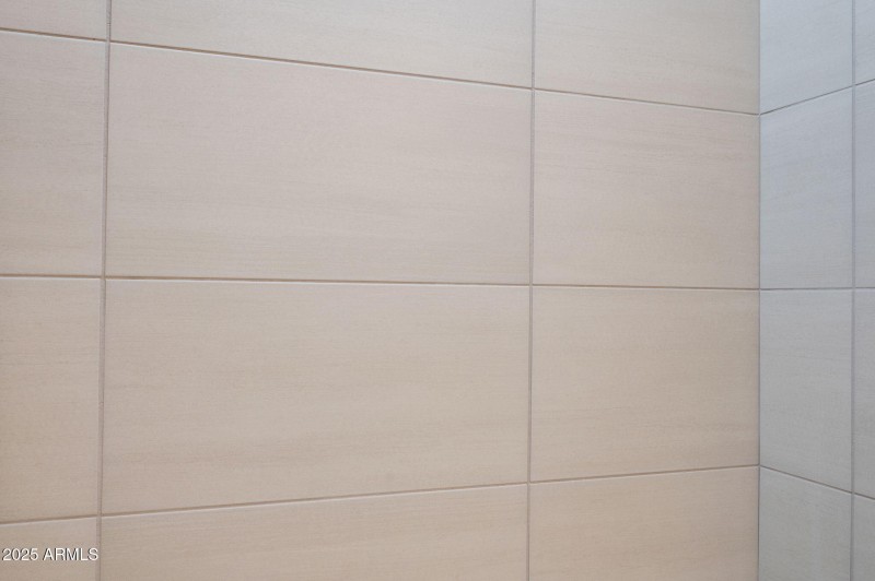 23-Bathroom-2-Tile-Detail