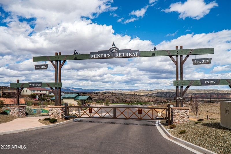 JL_MinersRetreat-CommunityPark-ground-01